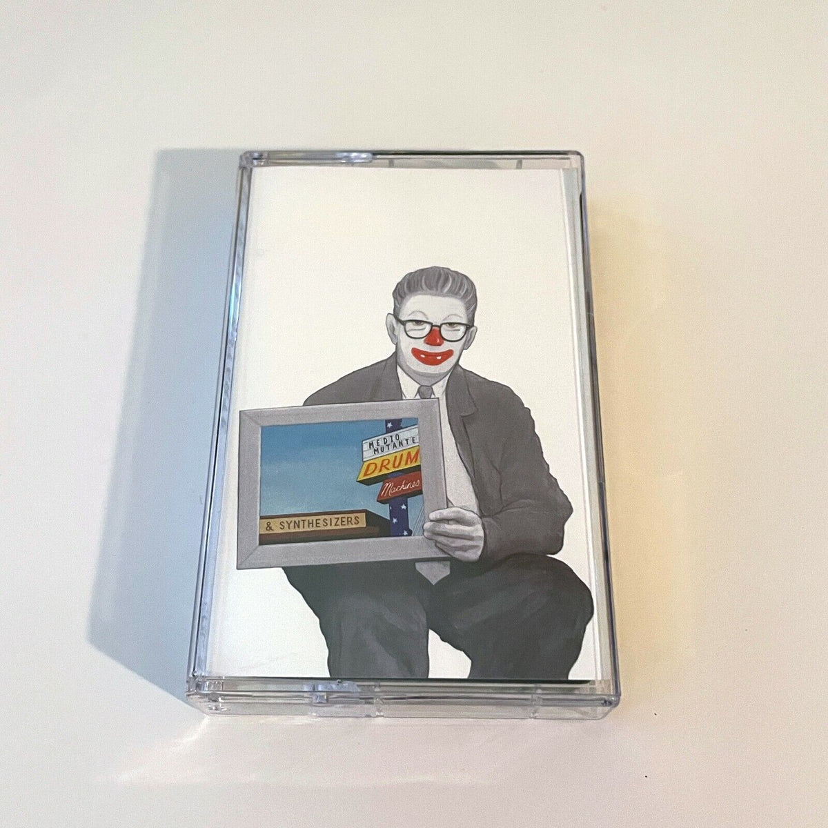 Medio Mutante "Drum Machines & Synthesizers" cassette album