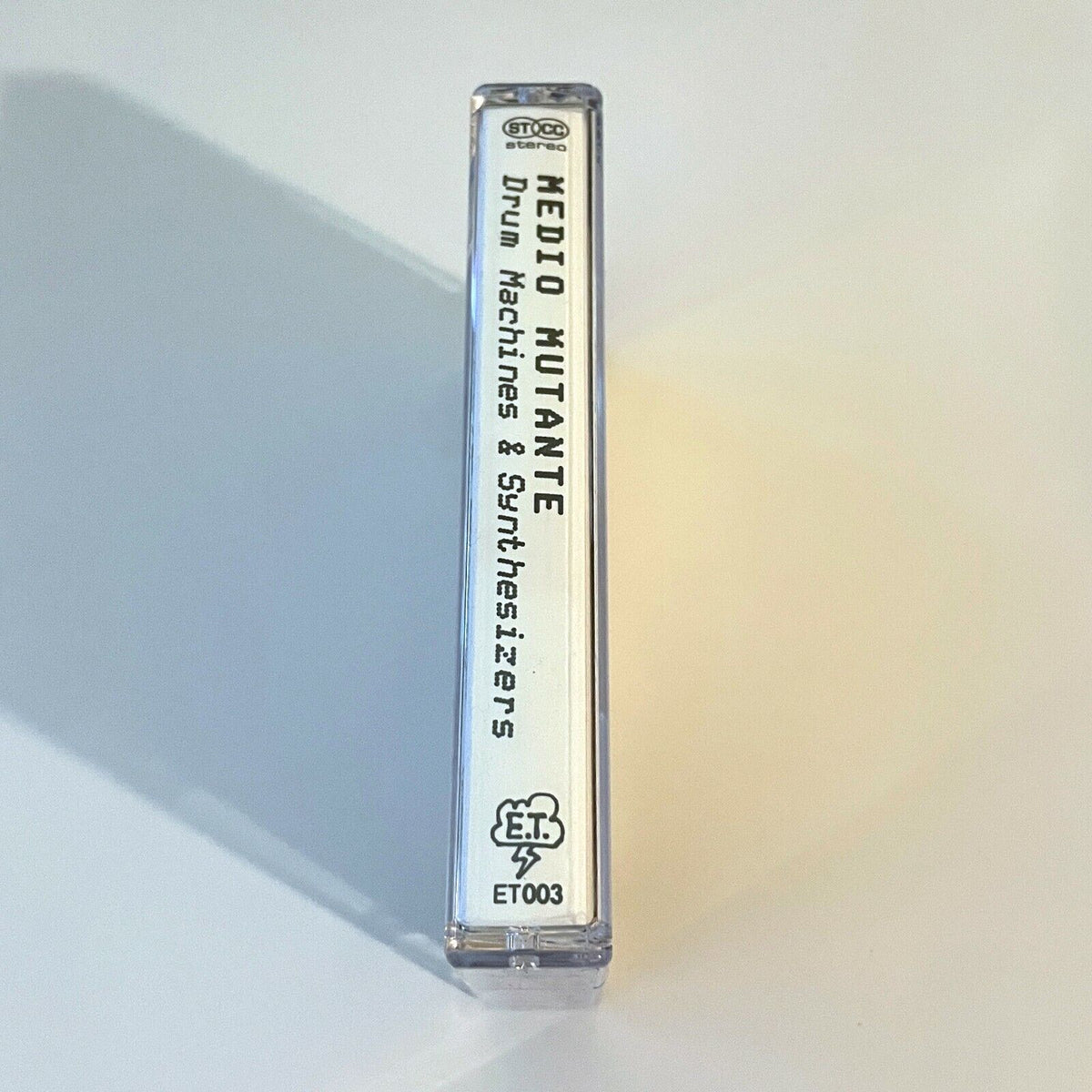 Medio Mutante "Drum Machines & Synthesizers" cassette album